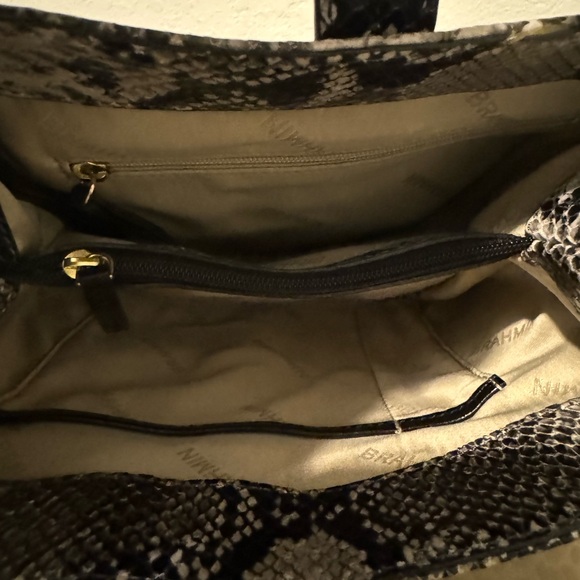 NWT Brahmin Mini Amelia Bucket Bag w/ Matching Wallet - Picture 7 of 11